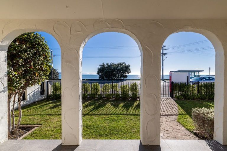 Photo of property in 24 Charles Street, Westshore, Napier, 4110
