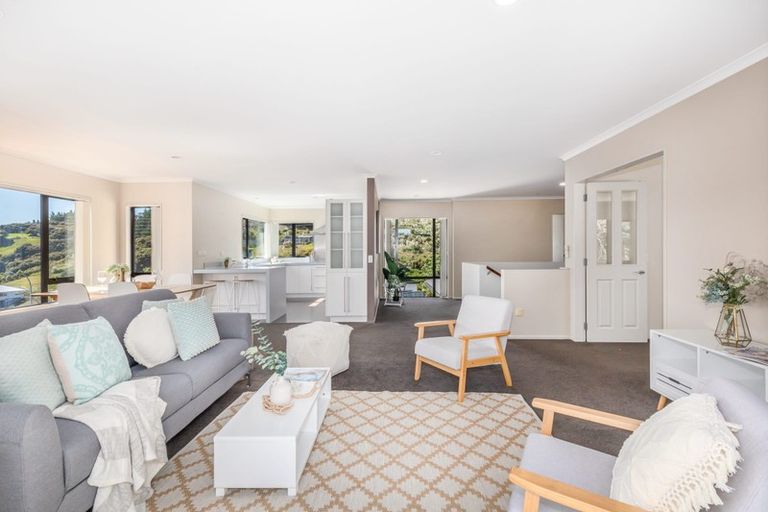 Photo of property in 16 Endeavour Drive, Whitby, Porirua, 5024