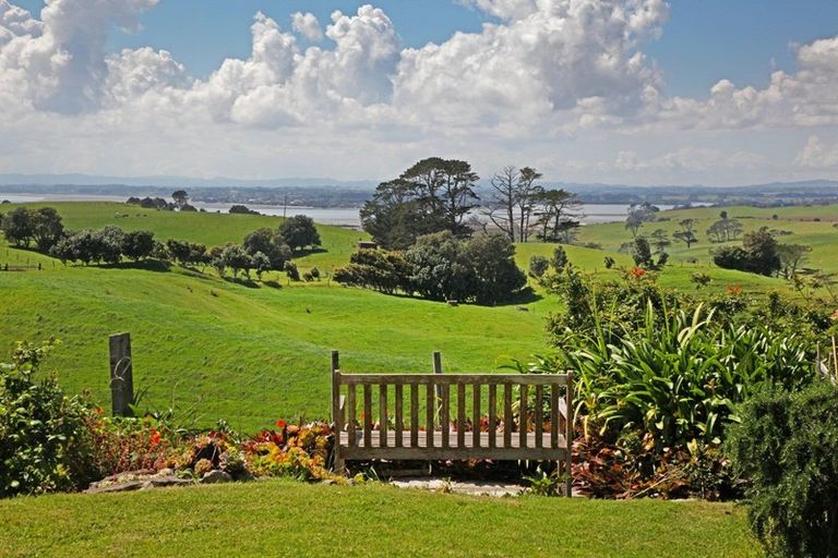 Photo of property in 254 Pollok Wharf Road, Pollok, Waiuku, 2684