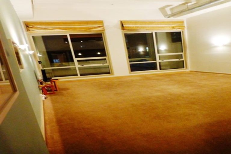 Photo of property in Stadium Garden Flats, 118/107 Thorndon Quay, Pipitea, Wellington, 6011