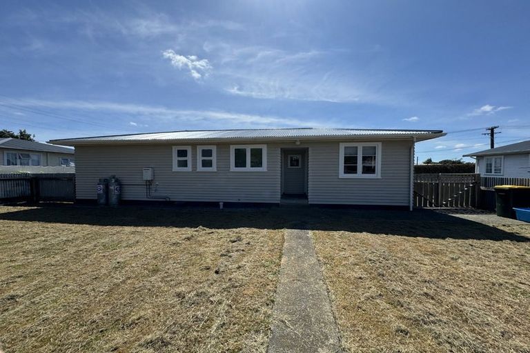 Photo of property in 3 Reeve Street, Levin, 5510