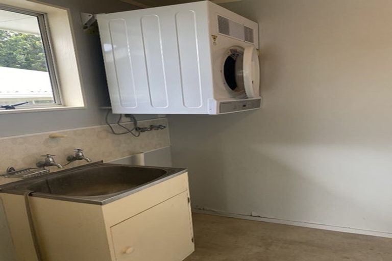 Photo of property in 159 Regent Street, Martinborough, 5711