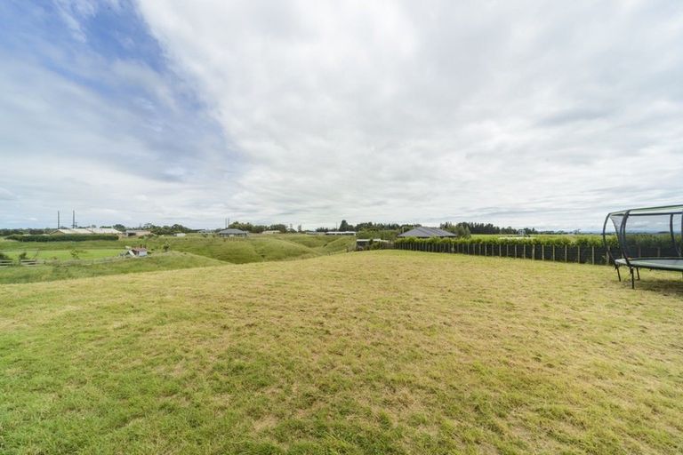 Photo of property in 15 Highland View Drive, Tokomaru, Palmerston North, 4474