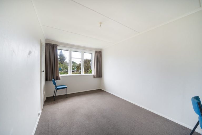 Photo of property in 2 Hukatai Street, Elsdon, Porirua, 5022