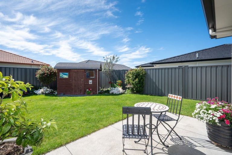 Photo of property in 8 Rotoiti Way, Poraiti, Napier, 4112