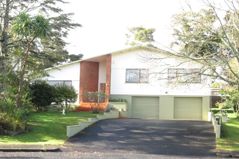Photo of property in 5 Earls Court, Hillpark, Auckland, 2102
