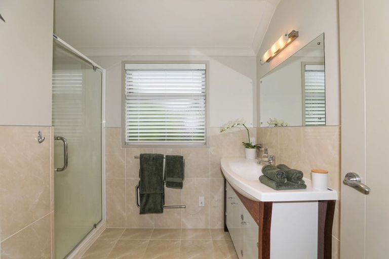 Photo of property in 41 Kinder Street, Acacia Bay, Taupo, 3330