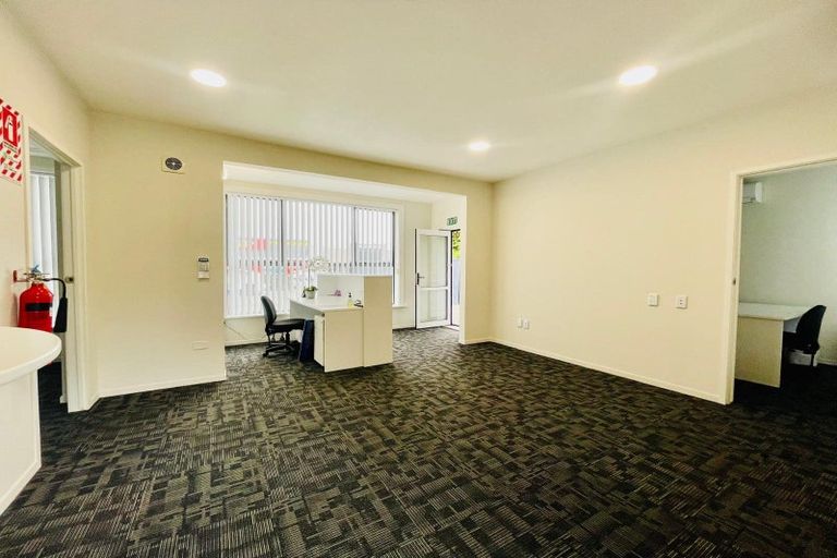 Photo of property in 6/220 Great South Road, Takanini, 2112