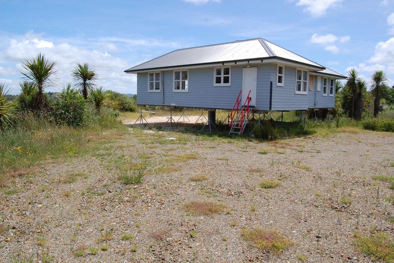 Photo of property in 960a Oneriri Road, Kaiwaka, 0573