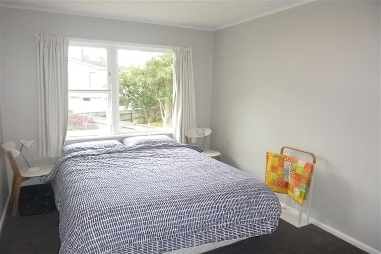 Photo of property in 80 Mulberry Street, Normandale, Lower Hutt, 5010