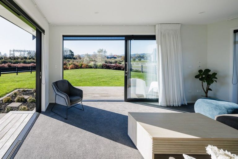 Photo of property in 10 Moemoea Place, Cambridge, 3434