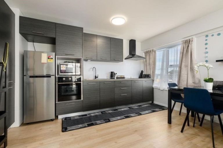 Photo of property in 14/32 Akaroa Drive, Maupuia, Wellington, 6022