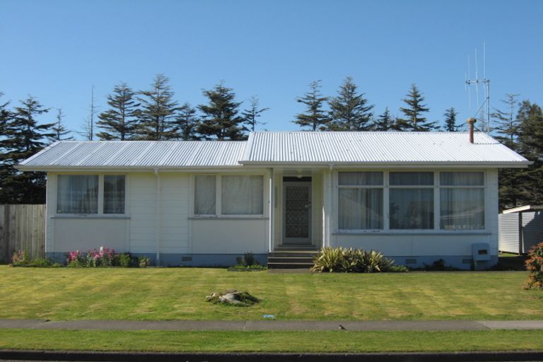 Photo of property in 21 Hinemoa Street, Levin, 5510