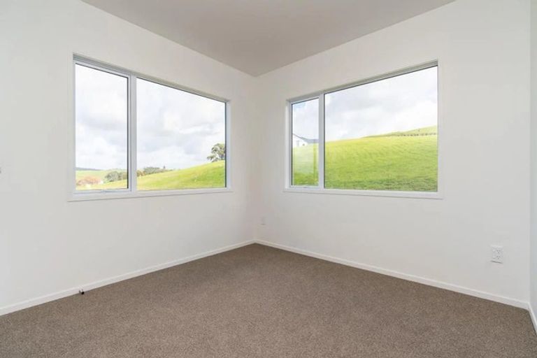 Photo of property in 1 Fantail Way, Mangawhai, 0505