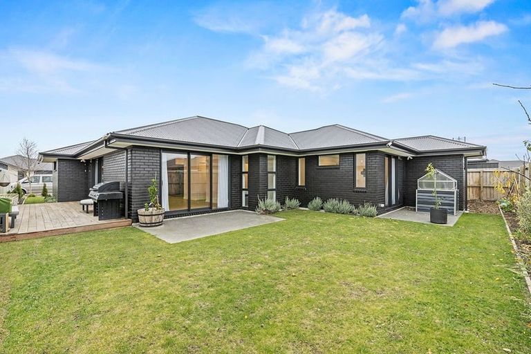 Photo of property in 20 Rannoch Drive, Yaldhurst, Christchurch, 8042