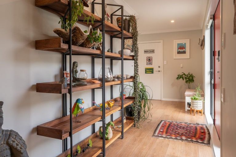 Photo of property in 16 Rochdale Drive, Churton Park, Wellington, 6037