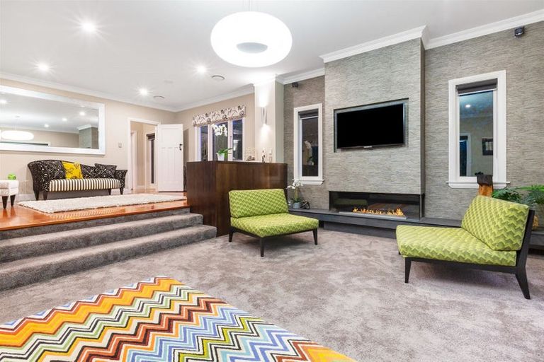 Photo of property in 60a Hobson Street, Thorndon, Wellington, 6011