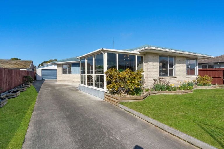 Photo of property in 34 Valecrest Avenue, Parklands, Christchurch, 8083