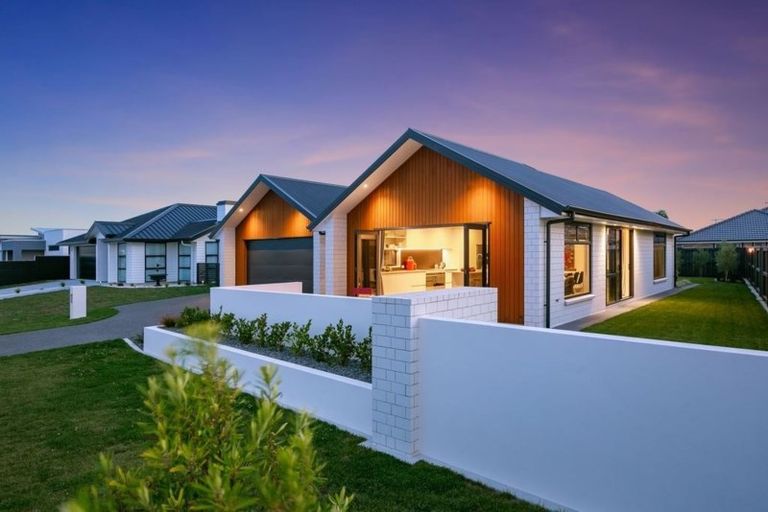 Photo of property in 6 Sarcodia Place, Papamoa Beach, Papamoa, 3118