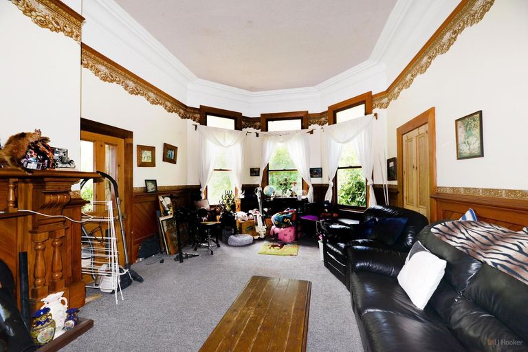 Photo of property in 66 Timaru Road, Waimate, 7924