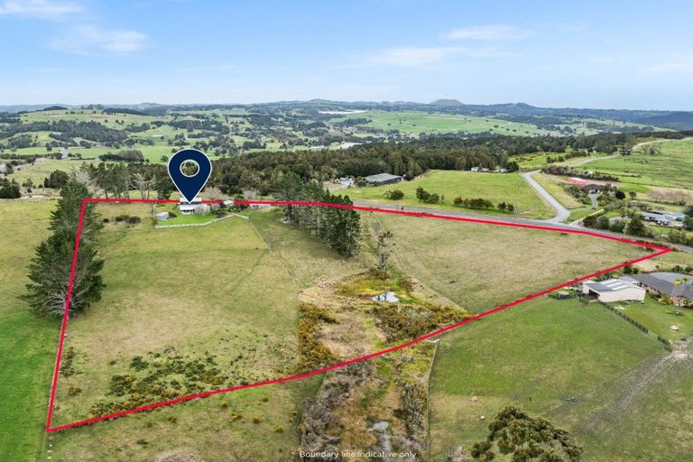 Photo of property in 573 Waimate Road North, Kerikeri, 0293