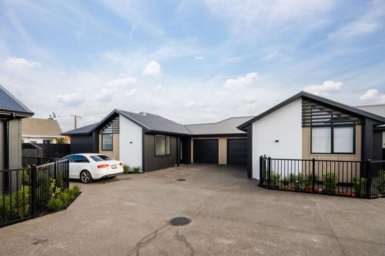 Photo of property in 2/4 Duncan Road, Saint Andrews, Hamilton, 3200