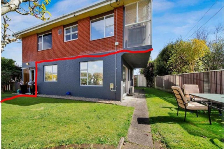 Photo of property in 1/58 Paynters Avenue, Strandon, New Plymouth, 4312