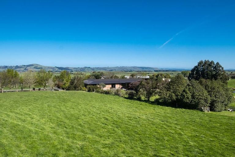 Photo of property in 300 Tirohanga Road, North Taieri, Mosgiel, 9092