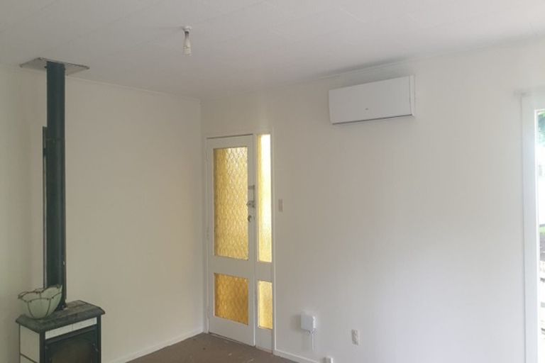 Photo of property in 38 Redcrest Avenue, Red Hill, Papakura, 2110