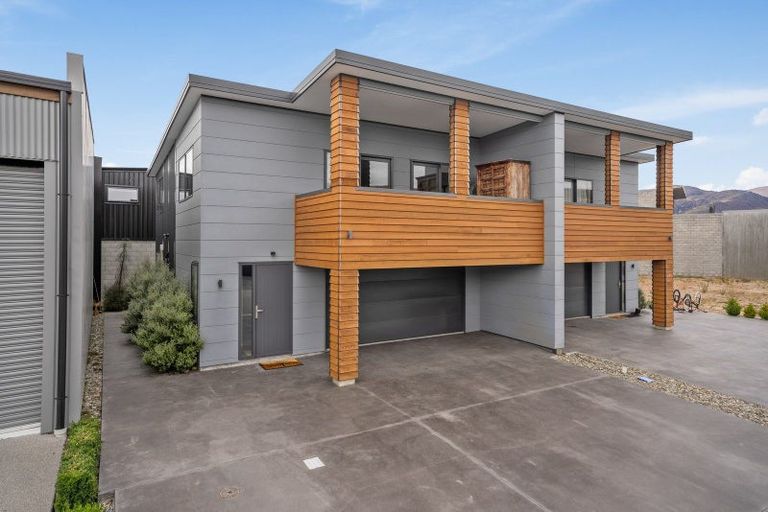 Photo of property in 17 Silverstone Drive, Cromwell, 9384