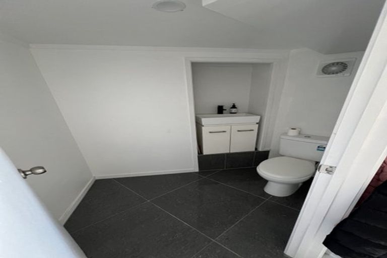 Photo of property in 78 Lantana Road, Green Bay, Auckland, 0604