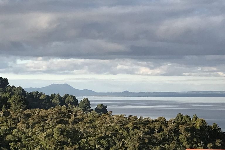 Photo of property in 8 Turangitukua Terrace, Kuratau, Turangi, 3381