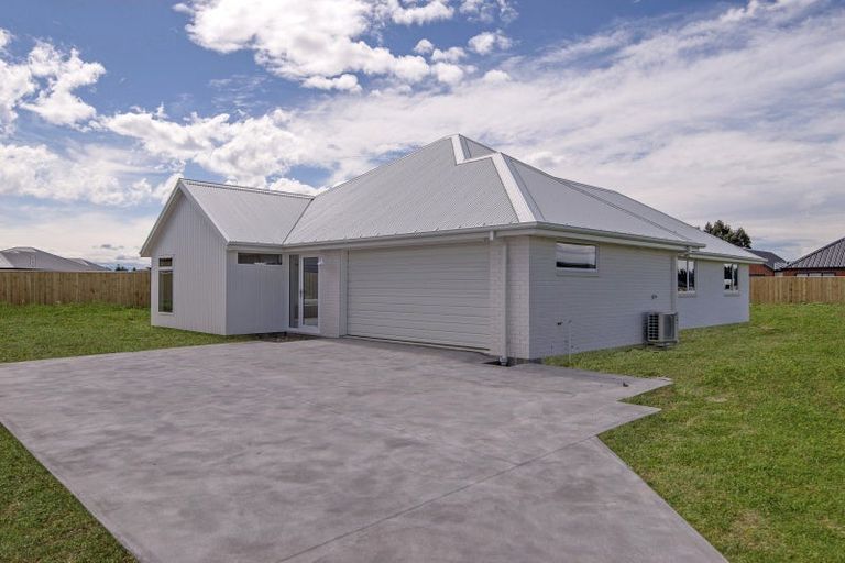 Photo of property in 10 Mary Place, Darfield, 7510