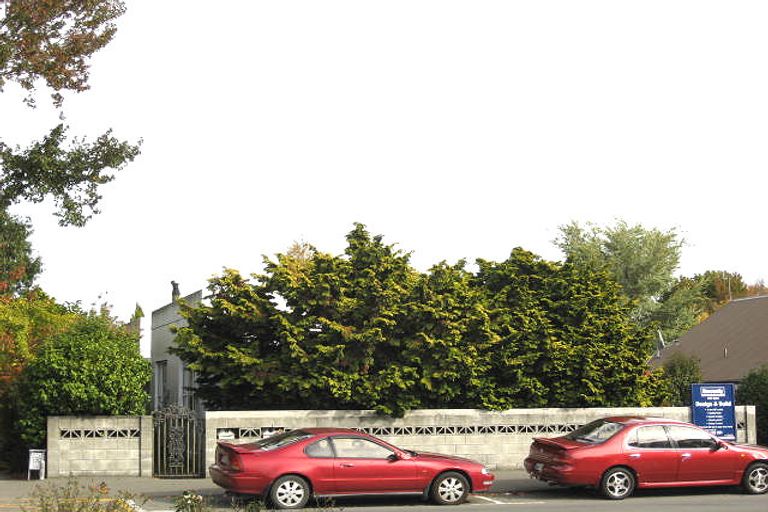 Photo of property in 7b Memorial Avenue, Ilam, Christchurch, 8053