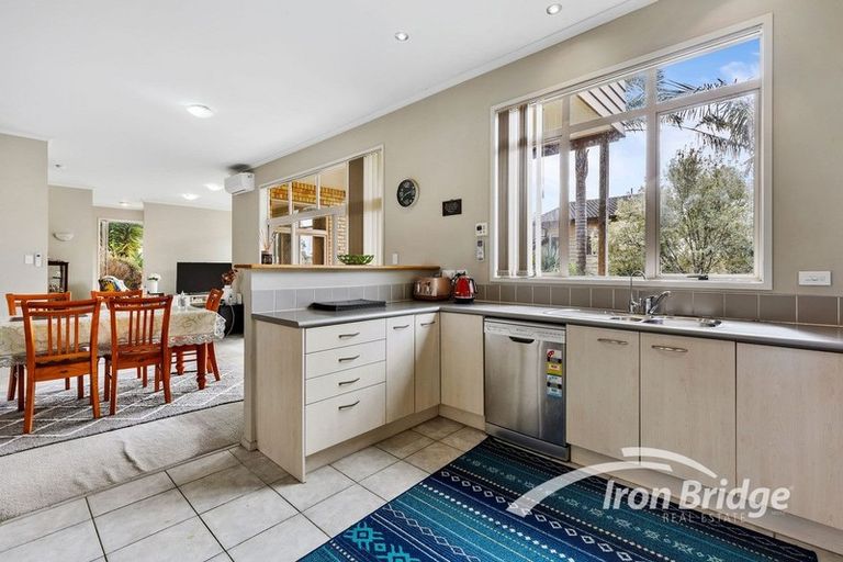 Photo of property in 18 Totara Views Drive, Red Beach, 0932