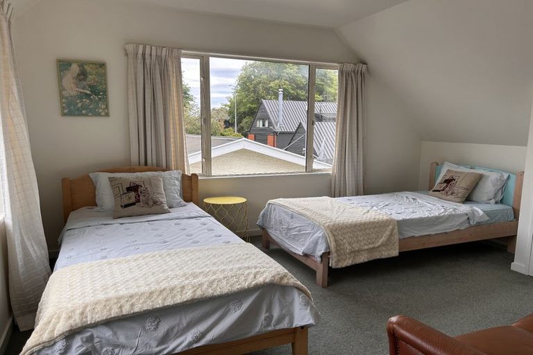 Photo of property in 2/271 Memorial Avenue, Burnside, Christchurch, 8053