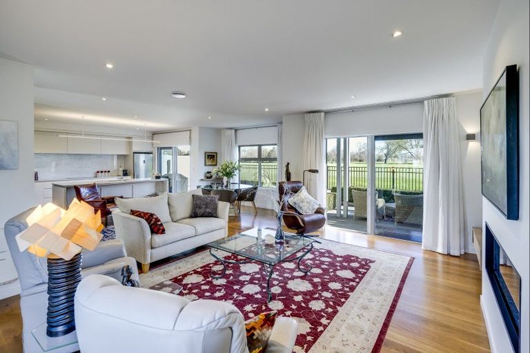 Photo of property in 12 Bray Place, Havelock North, 4130