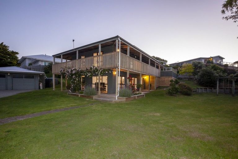 Photo of property in 19 Tainui Street, Raumati Beach, Paraparaumu, 5032