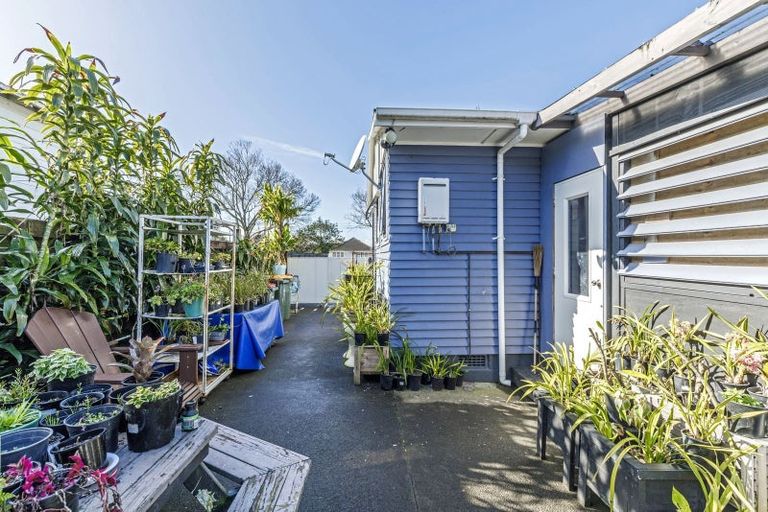 Photo of property in 43 Margaret Road, Papatoetoe, Auckland, 2025