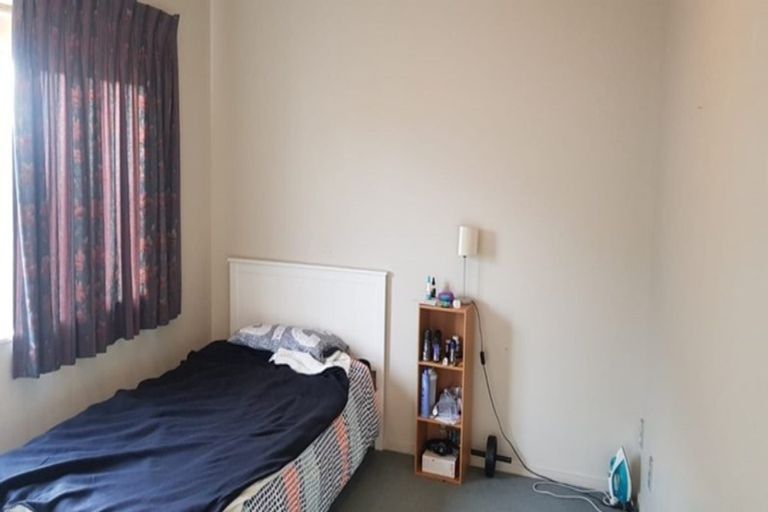 Photo of property in 10 Bridgefield Crescent, Flat Bush, Auckland, 2016