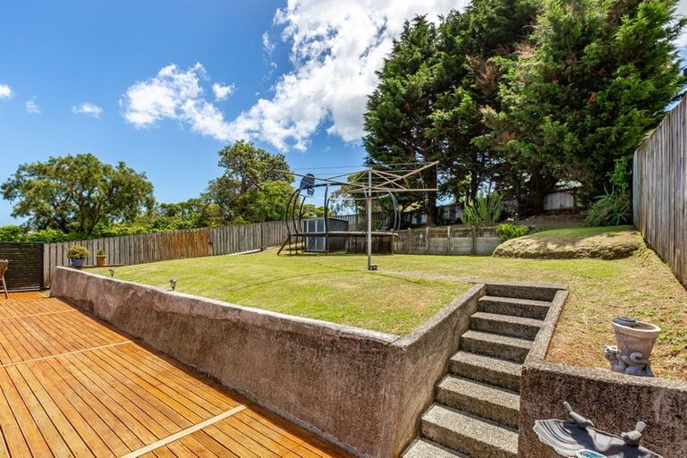 Photo of property in 15 Kalingo Street, Waitangirua, Porirua, 5024