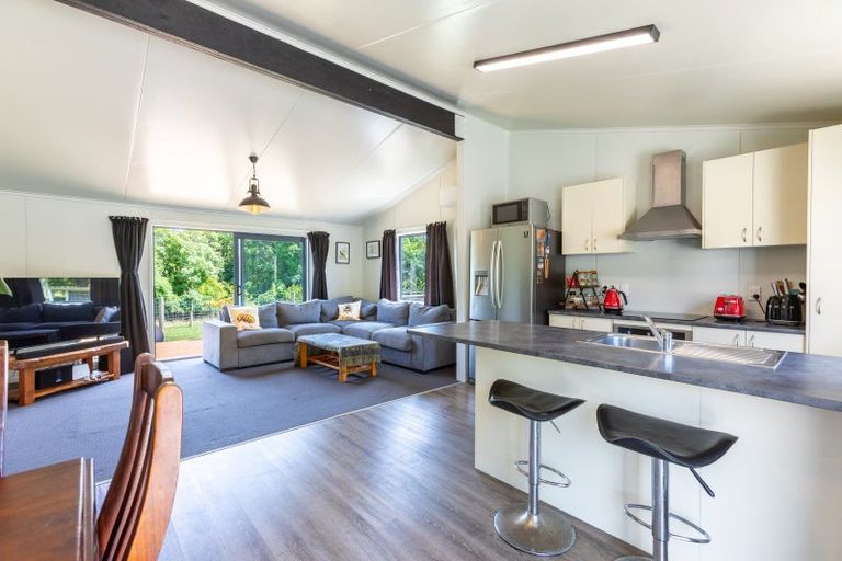 Photo of property in 40 Tiraumea Road, Pahiatua, 4981