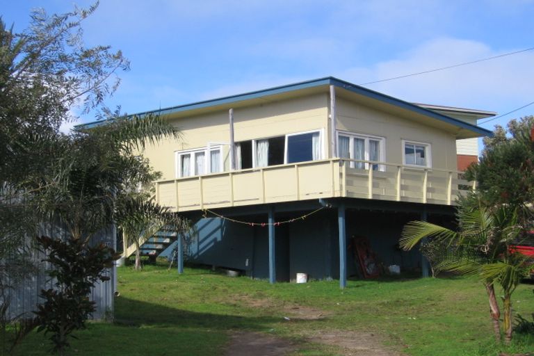 Photo of property in 16 Findlay Street, Mangawhai Heads, Mangawhai, 0505