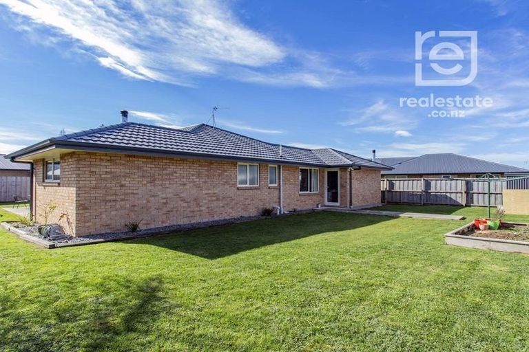 Photo of property in 144e High Street, Oxford, 7430