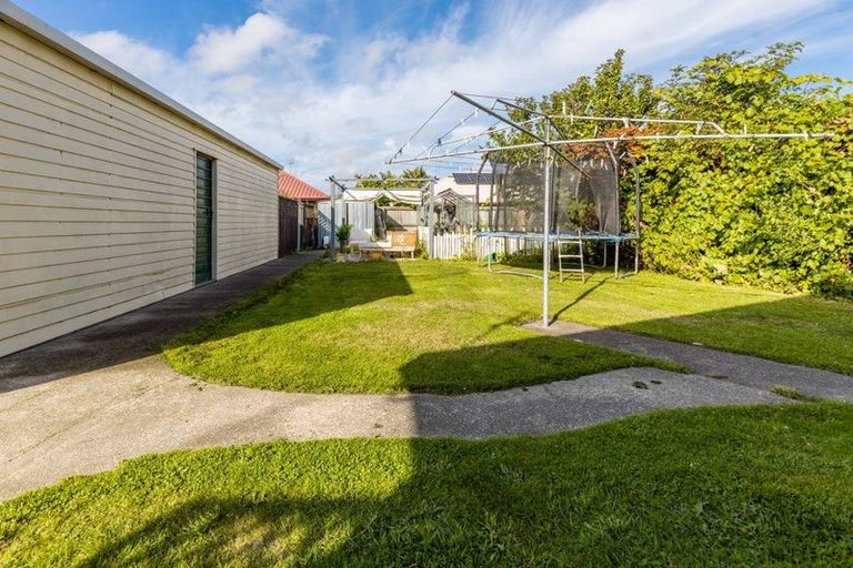 Photo of property in 73 Arcon Drive, Broomfield, Christchurch, 8042