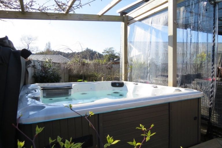 Photo of property in 37 Mary-ellen Place, Coromandel, 3506