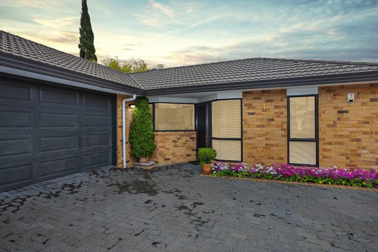 Photo of property in 4/28 Te Aute Road, Havelock North, 4130