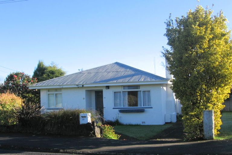 Photo of property in 19 Sillary Street, Hamilton East, Hamilton, 3216