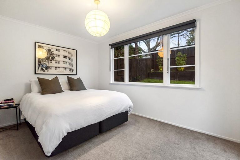 Photo of property in 1/15 Rodney Road, Northcote Point, Auckland, 0627