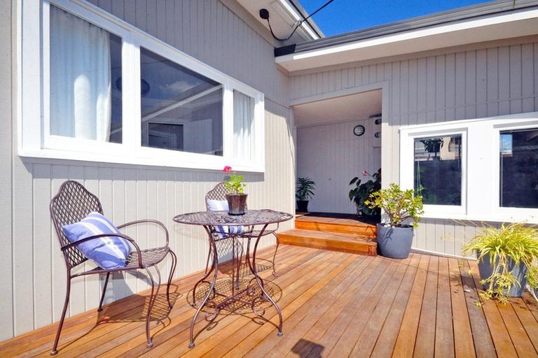 Photo of property in 15 Riverlea Road, Whenuapai, Auckland, 0618